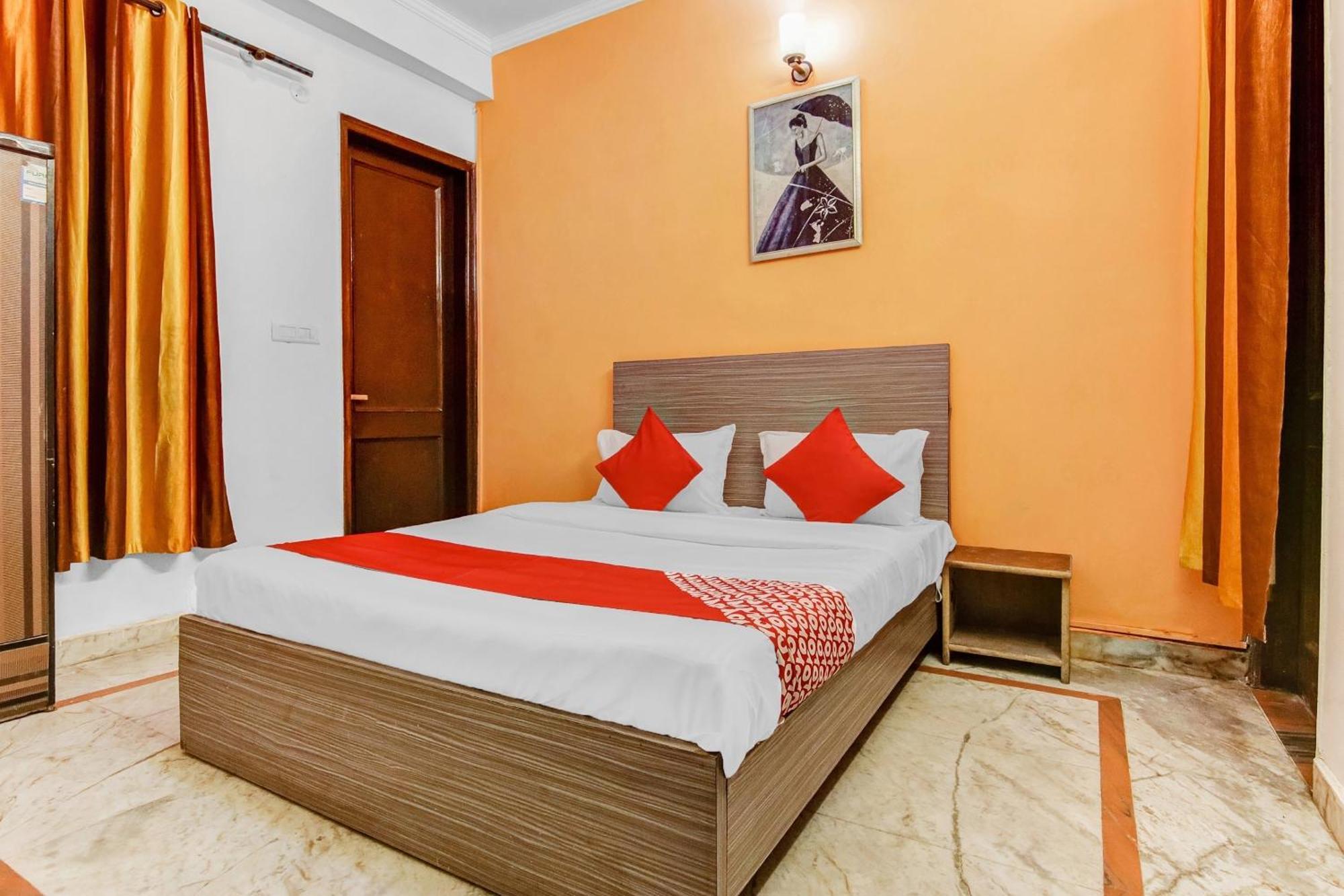 Hotel O Orlov Noida Exterior foto